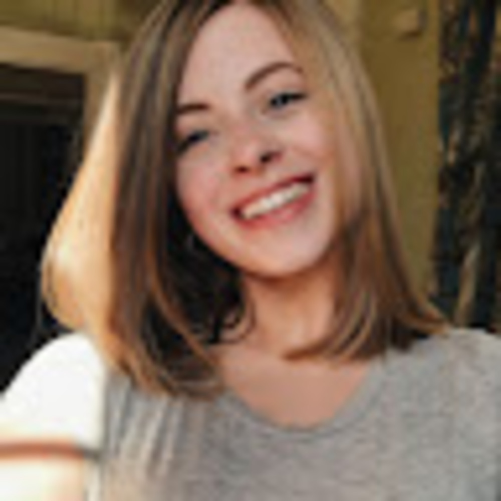 Meet your Posher, Maia